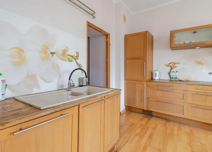 Raciborska Urban By Bookinghost *